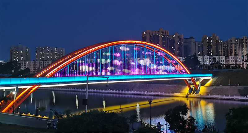 河南湛河彩虹桥LED网格屏项目  